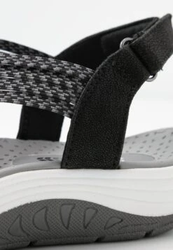 Skechers Reggae Cup - Outdoorsandalen - Black/Grey Gore 9 Skechers Reggae Cup - Outdoorsandalen - Black/Grey Gore -Skechers Schoen 012991b0fe634c3f922e0cd7dc058cb5