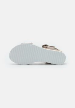 Desert Kiss - Sandalen Met Sleehak - Taupe 10 Desert Kiss - Sandalen Met Sleehak - Taupe -Skechers Schoen 0f8c574958a841248a6a01ec9ec14961