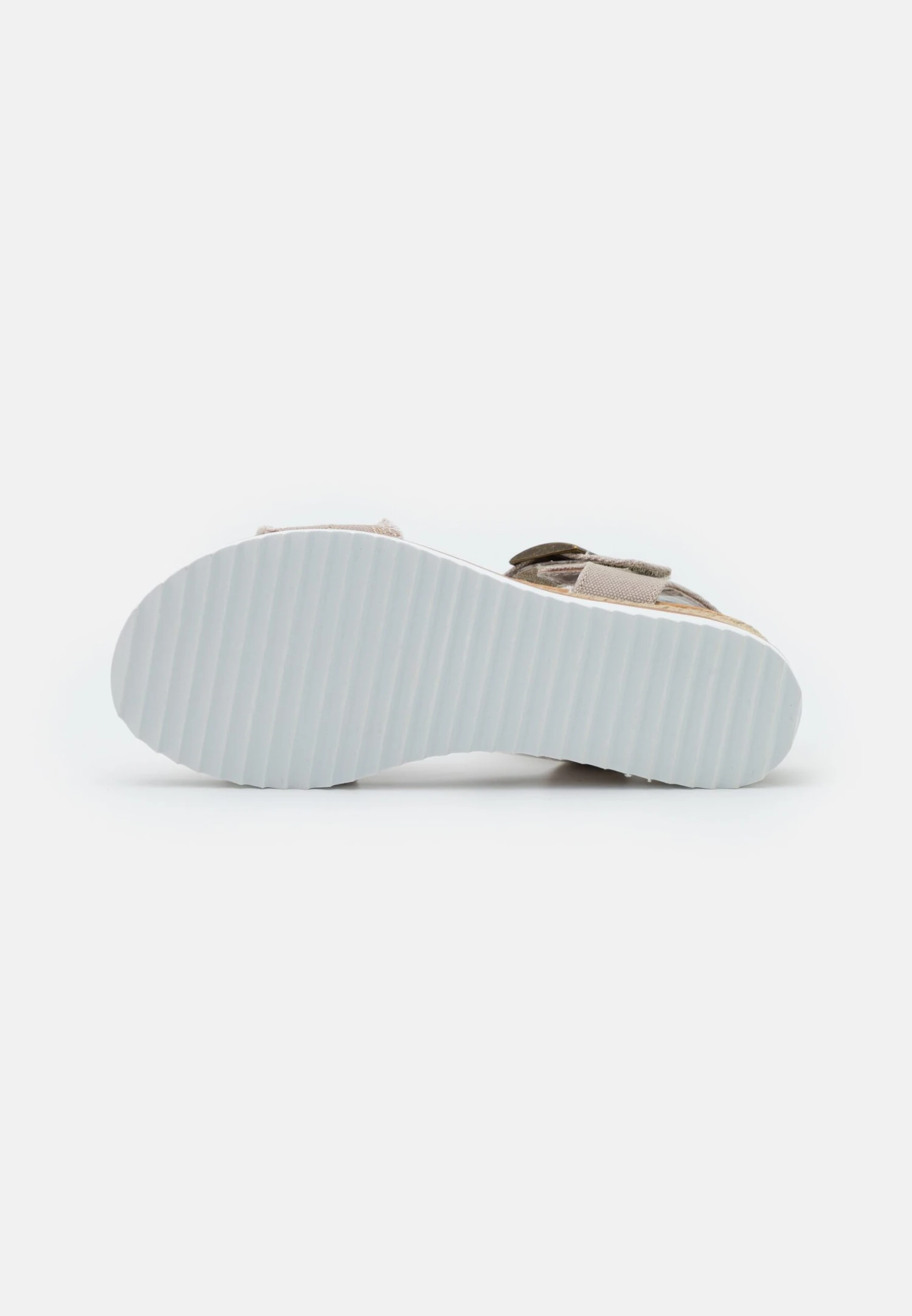 Desert Kiss - Sandalen Met Sleehak - Taupe 5 Desert Kiss - Sandalen Met Sleehak - Taupe - Afbeelding 5