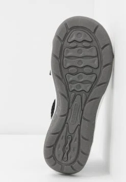 Skechers Reggae Cup - Outdoorsandalen - Black/Grey Gore 13 Skechers Reggae Cup - Outdoorsandalen - Black/Grey Gore -Skechers Schoen 133ffe6696c9438e9b3df14b19a6a4a1